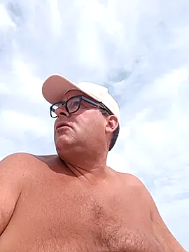 Snapshot of MountJohnXL chatting on March 18, 3:55 pm MountJohnXL online show from March 18, 3:55 pm