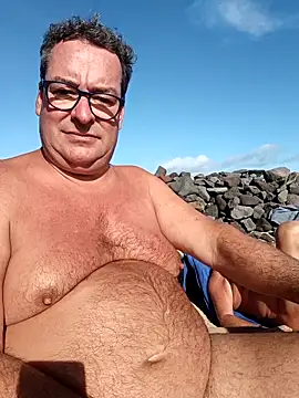 MountJohnXL online show from December 17, 3:28 pm