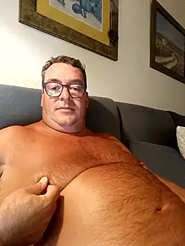 Snapshot of MountJohnXL chatting on March 10, 12:50 am MountJohnXL online show from March 10, 12:50 am