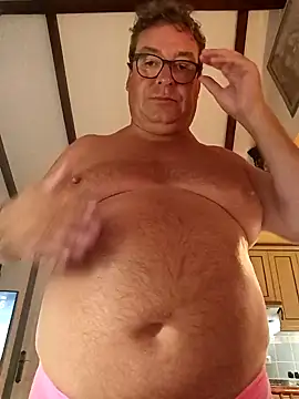 Snapshot of MountJohnXL chatting on February 11, 12:28 am MountJohnXL online show from February 11, 12:28 am