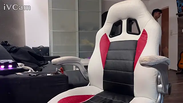 TyroneeDE online show from October 5, 5:31 am