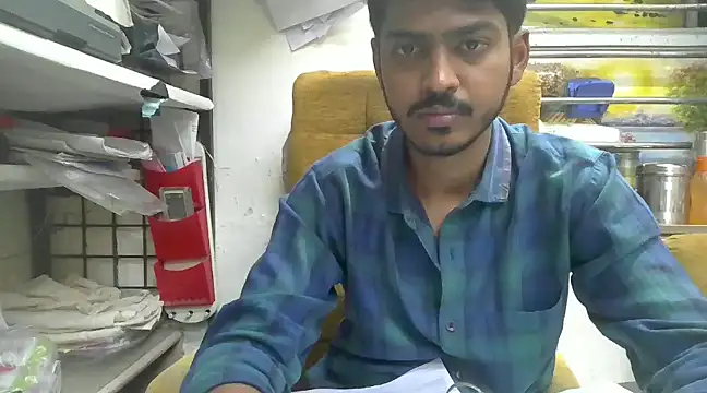 Snapshot of cute_modell chatting on January 20, 11:56 am cute modell online show from January 20, 11:56 am