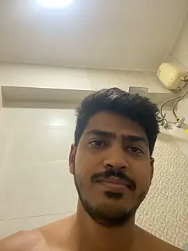 Snapshot of cute_modell chatting on March 10, 5:39 pm cute modell online show from March 10, 5:39 pm