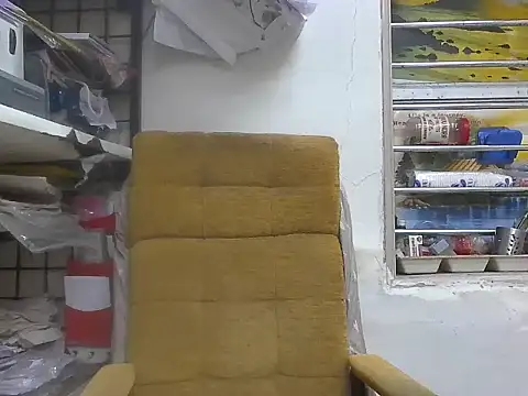 Snapshot of cute_modell chatting on February 16, 12:59 pm cute modell online show from February 16, 12:59 pm