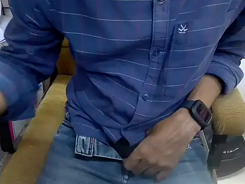 Snapshot of cute_modell chatting on October 31, 12:13 pm cute modell online show from October 31, 12:13 pm