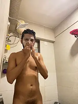 Snapshot of cute_modell chatting on February 9, 9:47 am cute modell online show from February 9, 9:47 am