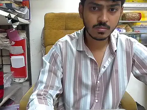 Snapshot of cute_modell chatting on September 29, 12:22 pm cute modell online show from September 29, 12:22 pm