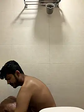 Snapshot of cute_modell chatting on January 9, 5:36 am cute modell online show from January 9, 5:36 am