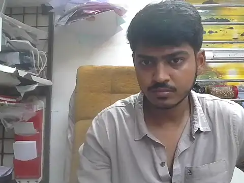 cute modell online show from May 18, 1:16 pm