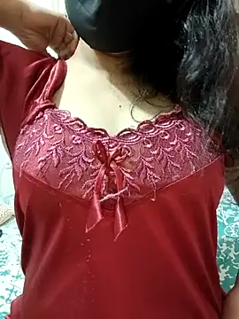 Snapshot of snehasexy chatting on February 27, 12:46 am snehasexy online show from February 27, 12:46 am