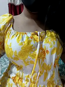 Snapshot of snehasexy chatting on February 21, 10:37 pm snehasexy online show from February 21, 10:37 pm