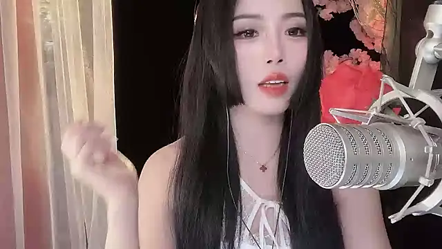 ying-love520 online show from February 9, 2:07 pm