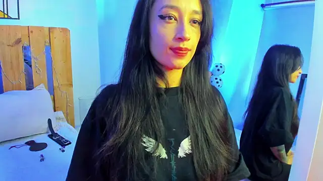 Snapshot of coral_jonesss chatting on July 7, 2:53 pm coral jonesss online show from July 7, 2:53 pm