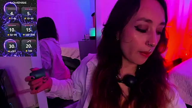 Snapshot of coral_jonesss chatting on December 5, 4:38 pm coral jonesss online show from December 5, 4:38 pm