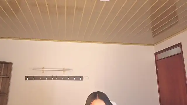 Snapshot of Renaxi_Smith chatting on July 4, 7:51 pm Renaxi Smith online show from July 4, 7:51 pm