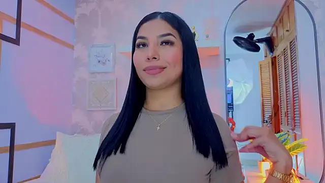 CharlotteGraay online show from March 10, 7:51 pm