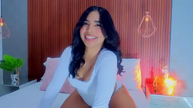 CharlotteGraay online show from April 23, 7:59 pm
