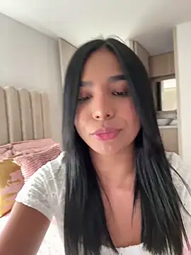 CharlotteGraay online show from April 12, 9:18 pm