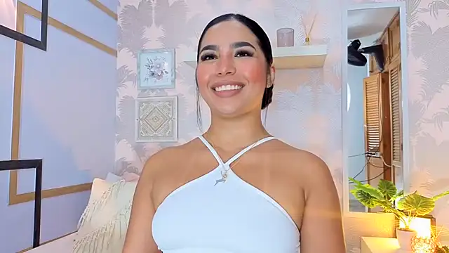 CharlotteGraay online show from December 3, 7:35 pm