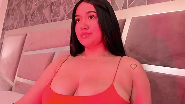 Snapshot of Sara__collins__ chatting on March 6, 3:13 pm Sara  collins   online show from March 6, 3:13 pm