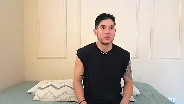 Snapshot of mr_danni chatting on November 6, 5:39 pm mr danni online show from November 6, 5:39 pm