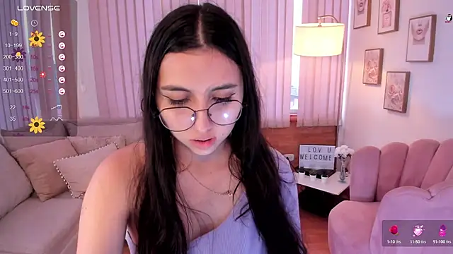 Grace  jones online show from February 7, 12:39 pm