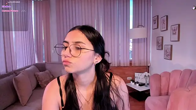 Grace  jones online show from January 23, 12:30 pm