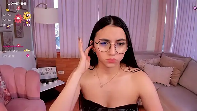 Grace  jones online show from February 19, 4:11 pm