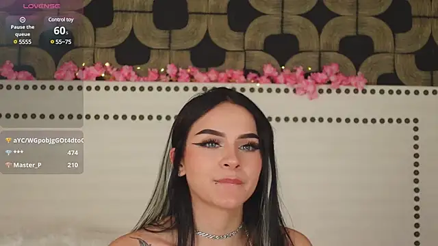 Snapshot of AliceSaylor chatting on March 22, 8:48 pm AliceSaylor online show from March 22, 8:48 pm