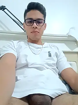 HornyTiger744 online show from December 19, 10:01 pm