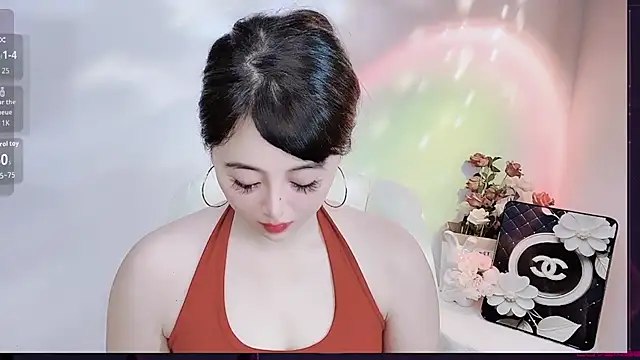 LiLiLily online show from September 27, 11:44 pm