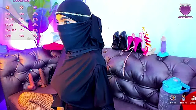 azahara faraah online show from October 12, 12:45 am