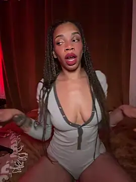 Snapshot of goddesskash chatting on February 13, 2:22 am goddesskash online show from February 13, 2:22 am