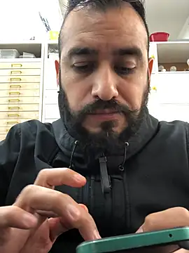 Snapshot of leonardohot1987 chatting on February 10, 5:41 pm leonardohot1987 online show from February 10, 5:41 pm