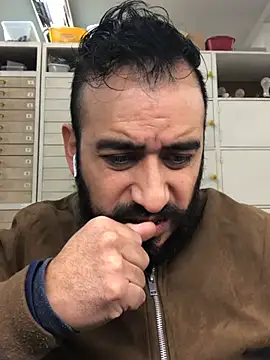 Snapshot of leonardohot1987 chatting on January 27, 6:09 pm leonardohot1987 online show from January 27, 6:09 pm