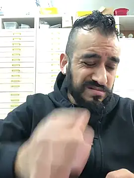 Snapshot of leonardohot1987 chatting on February 7, 5:07 pm leonardohot1987 online show from February 7, 5:07 pm