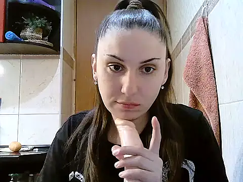 Yuliia30 online show from February 20, 4:31 pm