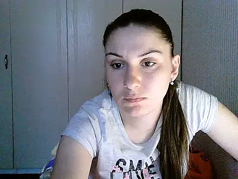 Snapshot of Yuliia30 chatting on December 14, 12:11 pm Yuliia30 online show from December 14, 12:11 pm