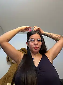 Anddyy   online show from February 15, 6:07 pm