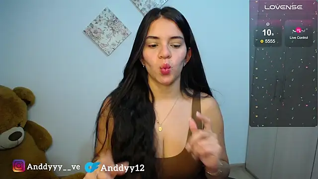Snapshot of Anddyy__ chatting on May 6, 3:05 pm Anddyy online show from May 6, 3:05 pm