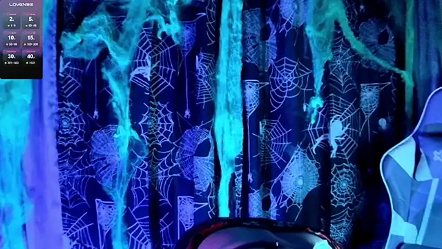 Snapshot of Kimlennox_ chatting on October 27, 2:18 pm Kimlennox online show from October 27, 2:18 pm