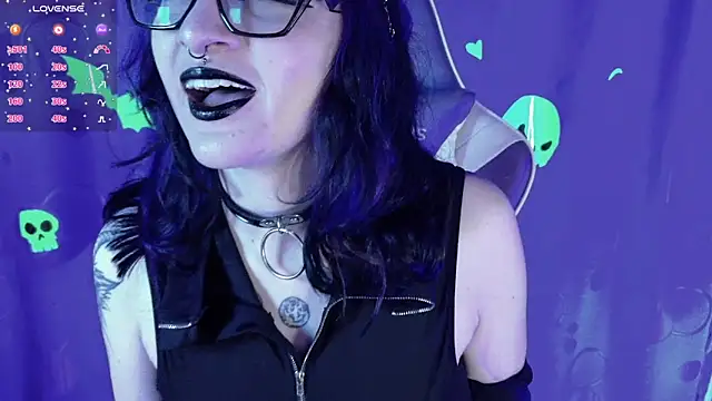 Kimlennox  online show from April 15, 12:21 pm