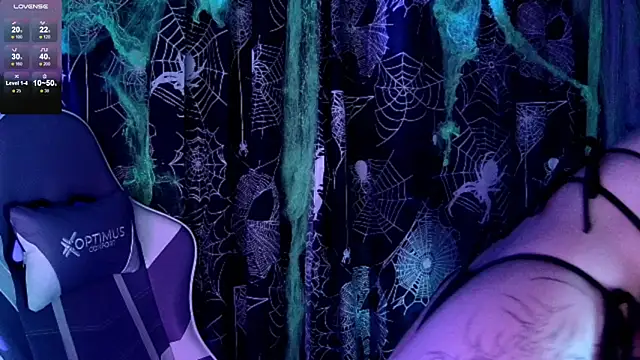 Snapshot of Kimlennox_ chatting on October 26, 1:33 pm Kimlennox online show from October 26, 1:33 pm