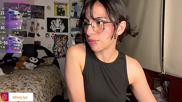 B0nnie H0ney online show from April 23, 2:29 am