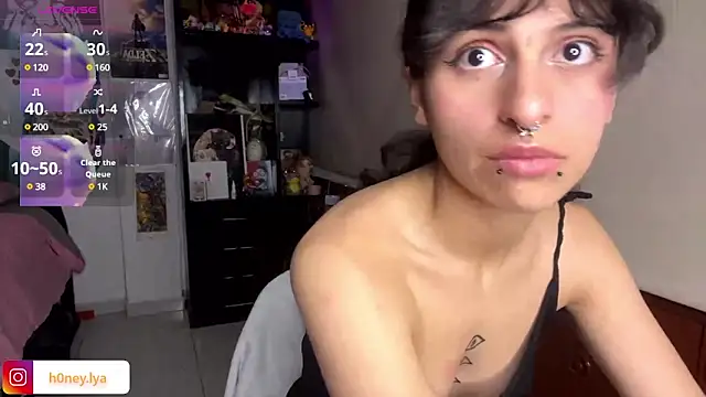 Snapshot of B0nnie_H0ney chatting on March 18, 1:35 am B0nnie H0ney online show from March 18, 1:35 am