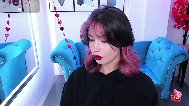 Snapshot of Akaza_Hakuji_ chatting on February 14, 12:38 pm Akaza Hakuji online show from February 14, 12:38 pm