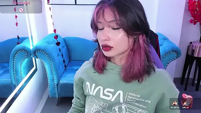 Snapshot of Akaza_Hakuji_ chatting on February 12, 12:27 pm Akaza Hakuji online show from February 12, 12:27 pm