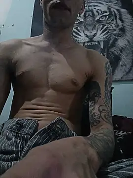 dany hardy online show from November 29, 11:21 am