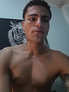 dany hardy online show from February 15, 11:25 pm