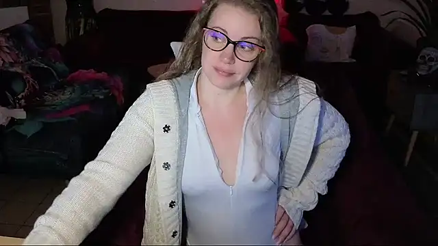 Miss luxiole online show from November 18, 6:06 am